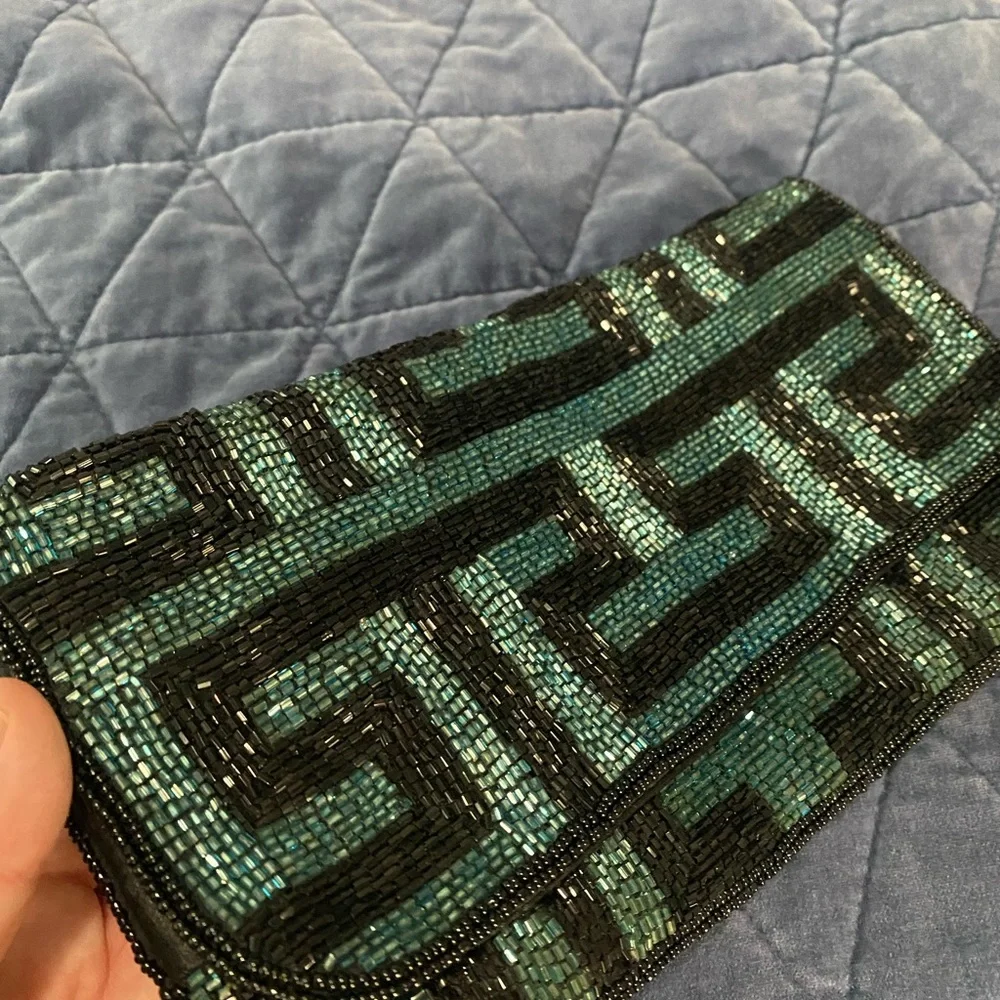 Gorgeous beaded black and teal clutch - Picture 4 of 5
